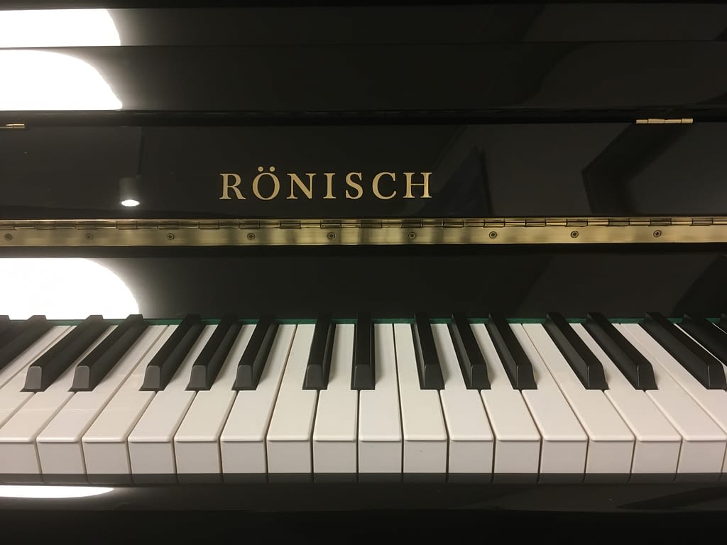 Rönisch Klavier, gebraucht