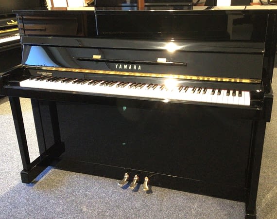 gebrauchtes Yamaha Klavier