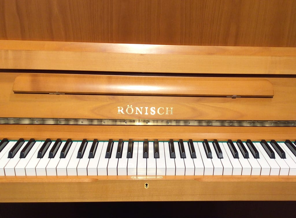 gebrauchtes Rönisch Klavier