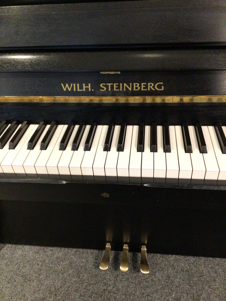 deutsches Steinberg Klavier